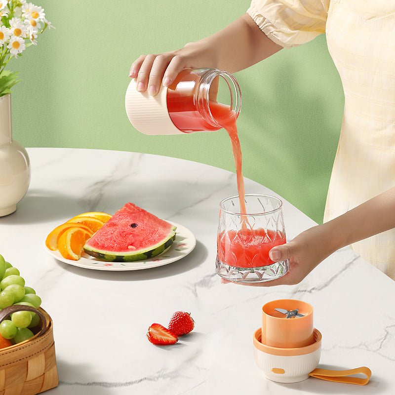 Fashion Household Small Portable Juicer