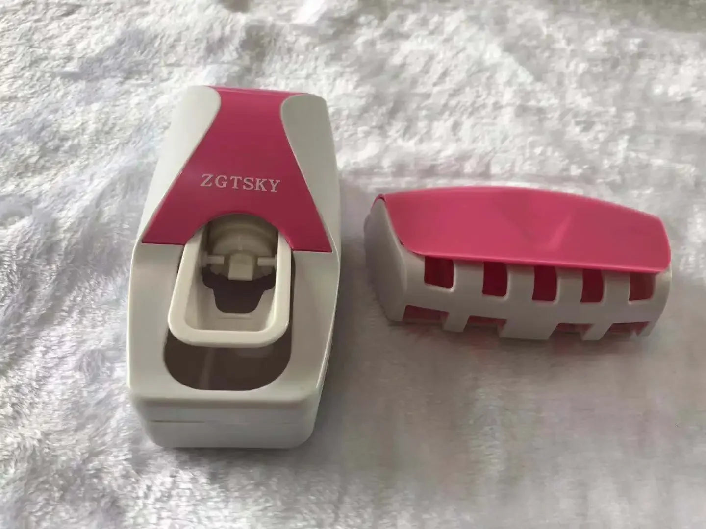 Automatic Toothpaste Dispenser &amp; Toothbrush Holder